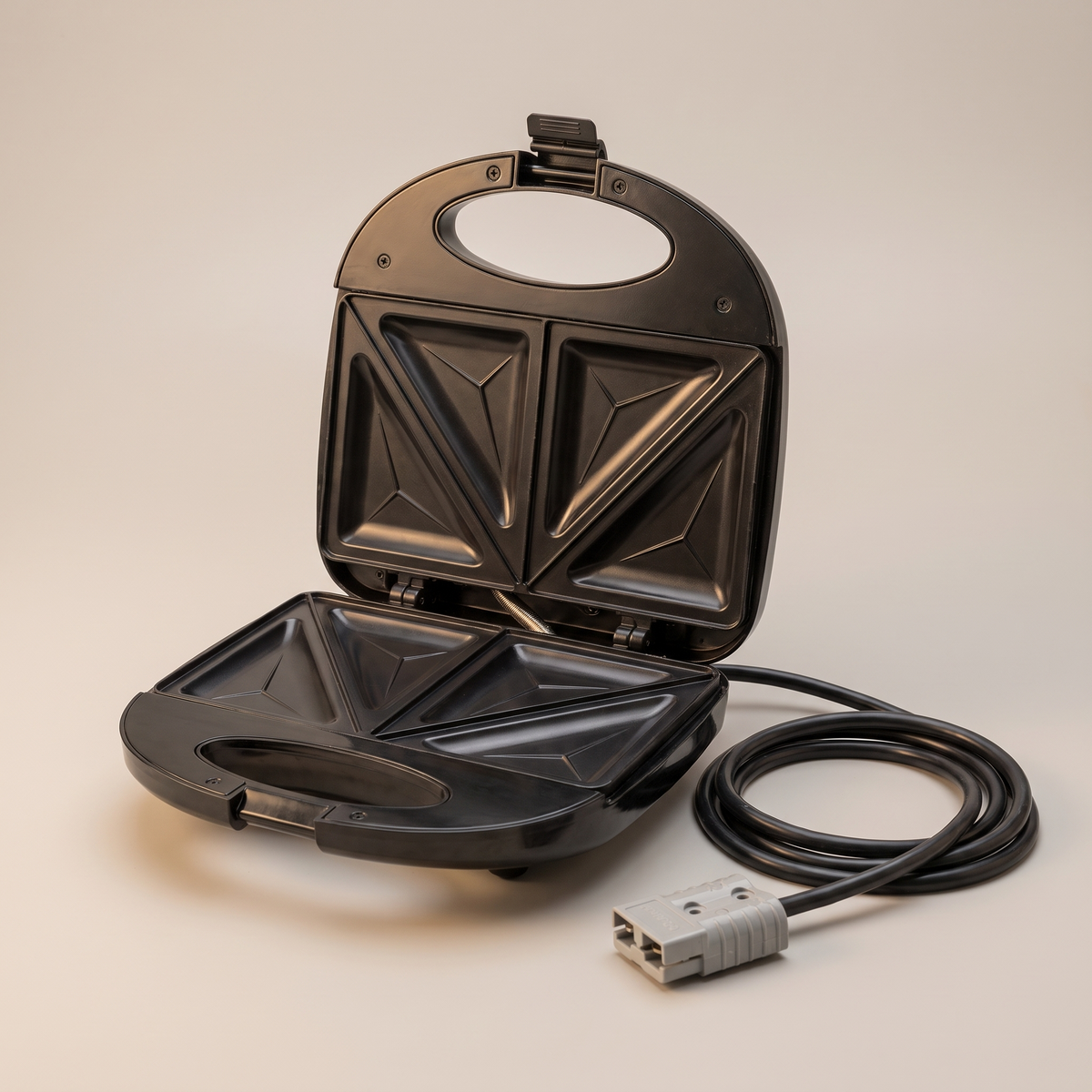 12V Toastie Sandwich Maker with Anderson Plug – studio three-quarter view