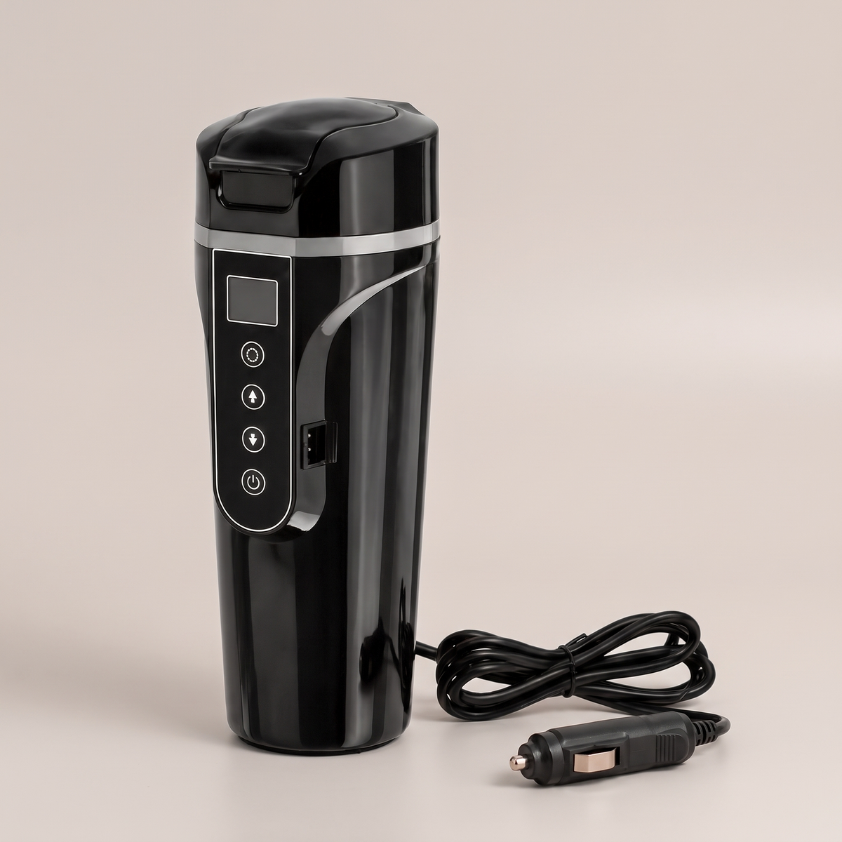 12V Travel Kettle Mug – studio three-quarter view