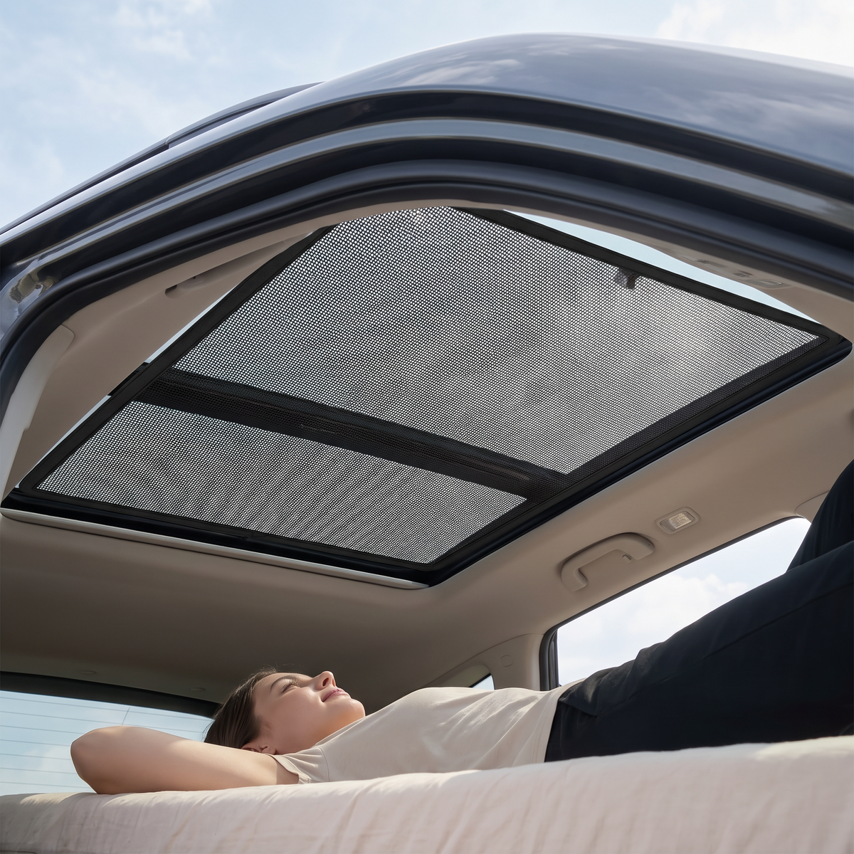 Magnetic Sunroof Mesh Screen – view from inside the car